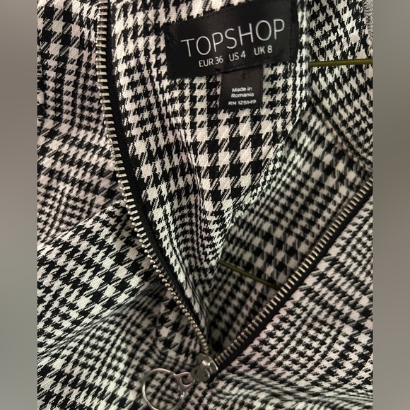 Topshop Black and White Boxy Peplum Blouse - Picture 4 of 5